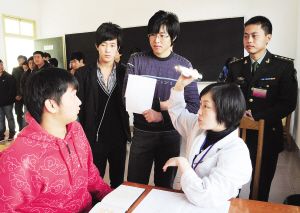 我市適齡青年踴躍報(bào)名參軍  到部隊(duì)大熔爐里鍛煉成才 