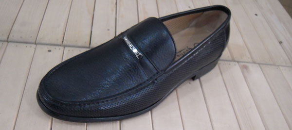 太倉正品折扣（鞋包）特賣專場2011秋款金利來皇冠沙弛袋鼠18HINO81暇布士三葉草皮爾卡丹