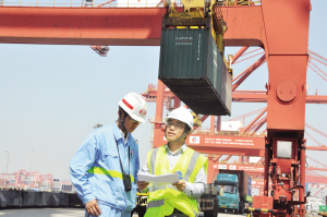 查隱患改工藝提碼頭作業(yè)效率 殷和瑞定期組織培訓(xùn)，提高一線員工的操作技能和安全意識