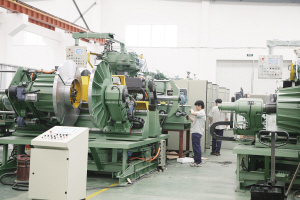 擁有20多項專利，創(chuàng)新研發(fā)高端產品……目前，公司持有自主知識產權的機電產品，不但享譽國內空調用銅管和鋁管加工行業(yè)，還遠銷海內外26個國家和地區(qū)——奧智機電坐定國內行業(yè)龍頭位置