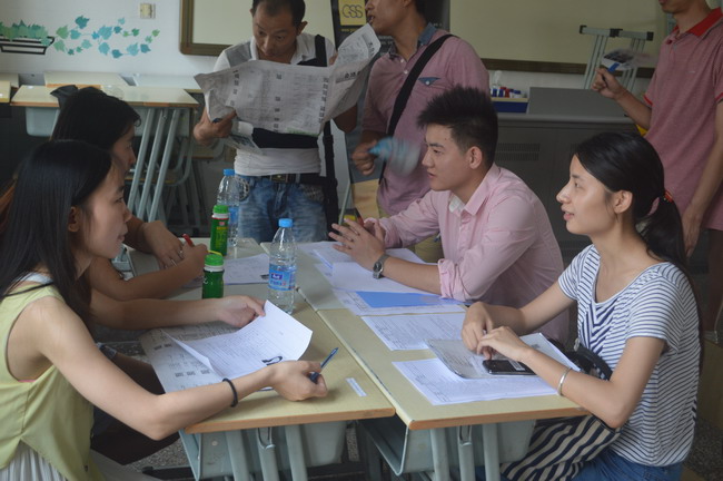 2014夏季大型招聘會(huì)勝利閉幕，網(wǎng)絡(luò)專場(chǎng)繼續(xù)