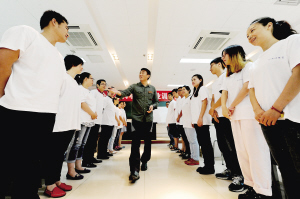 “瘋狂市場”，讓他們帶著夢想出發(fā)