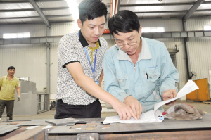聞曉宇  工藝主管的腿“長”在車間里