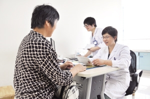 徐鳳娟為無數(shù)婦科病人解除痛苦