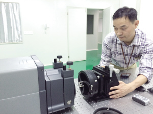 曹雪官：實(shí)現(xiàn)光學(xué)元件亞納米標(biāo)準(zhǔn)