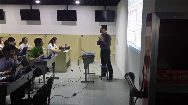 2015年首場(chǎng)針對(duì)職場(chǎng)實(shí)際應(yīng)用的公開課在南洋招聘市場(chǎng)成功舉辦