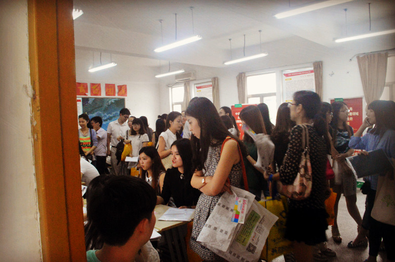 2014太倉(cāng)夏季大型招聘會(huì)勝利閉幕，南洋廣場(chǎng)專場(chǎng)繼續(xù) 