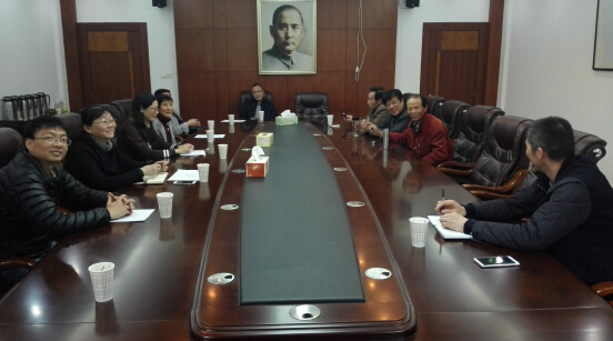 民革太倉(cāng)市委組織全體黨員開(kāi)展學(xué)習(xí)全國(guó)兩會(huì)精神