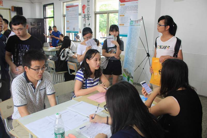 尼伯特不敵陽光，2016年太倉夏季招聘會圓滿落幕！