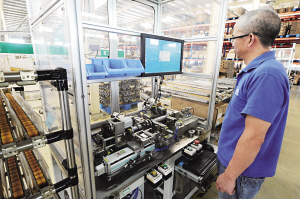 廖東民心中始終有個(gè)“造車夢(mèng)”