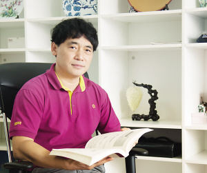 韓藍(lán)青：生物創(chuàng)新，換個(gè)思路天地寬