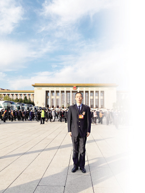 全國勞模孫惠棟——25載堅(jiān)守十米車廂